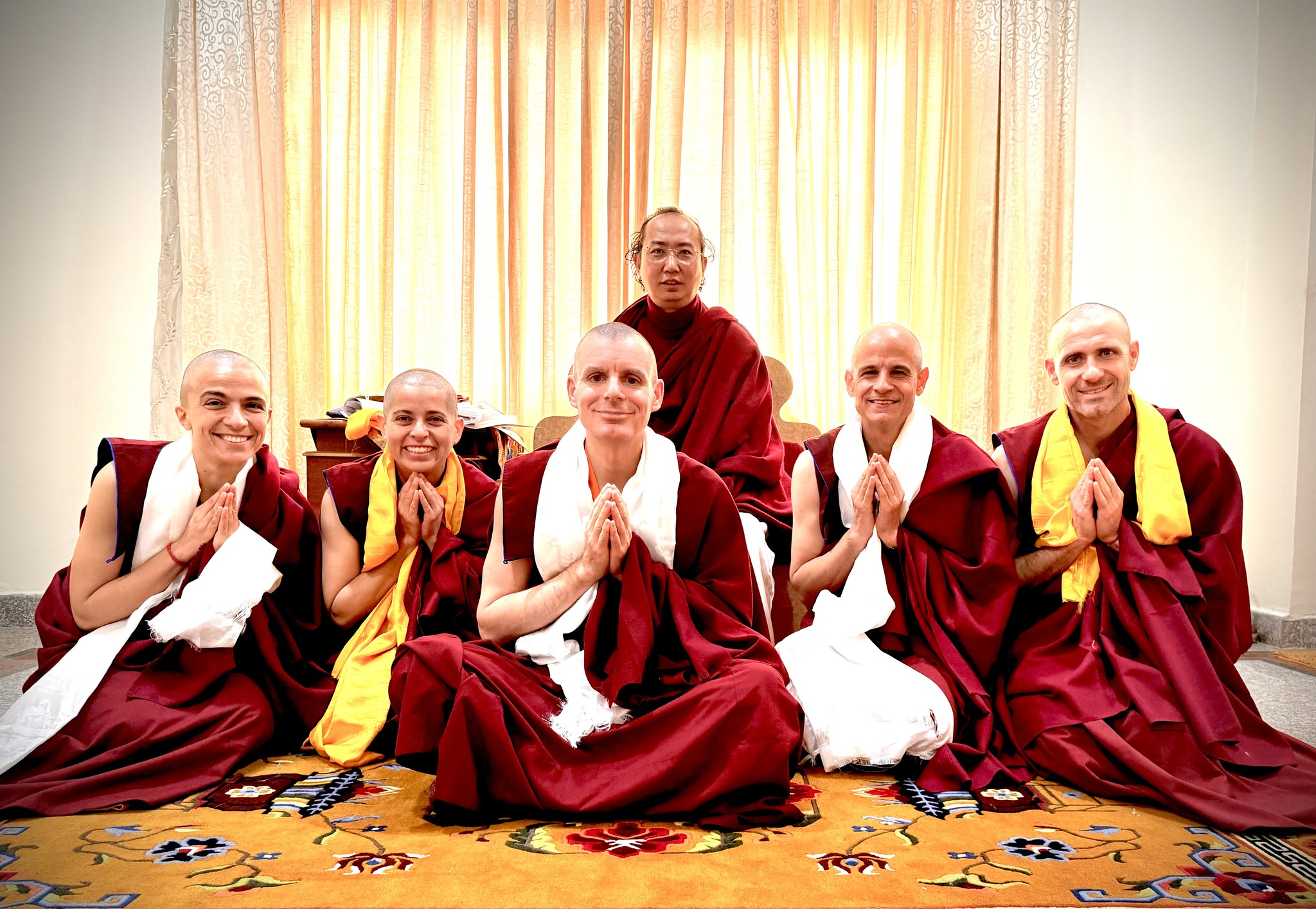 Lama RInchen fomentando el Dharma y avalando el crecimiento de la sangha monástica